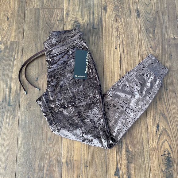New Lululemon Joggers, 8